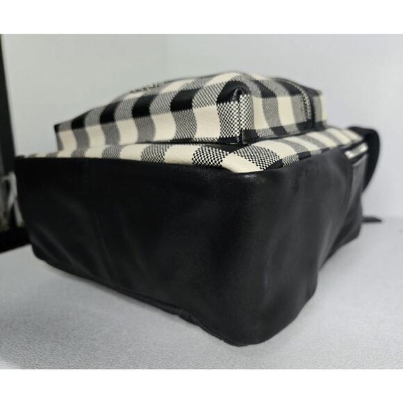 coach f38949 gingham medium charlie backpack in Grey Pebble Leather New Coach 38949 Medium Charlie Backpack Gingham print Coated Canvas Ruby multi This product data sheet is originally written in English Coach Medium Charlie Backpack With